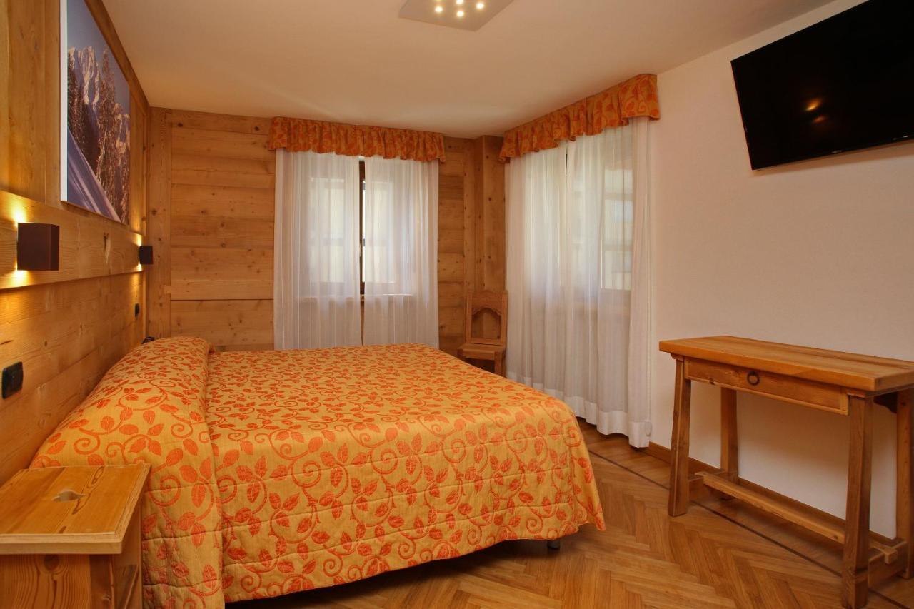 Hotel Biancaneve Oulx Zewnętrze zdjęcie