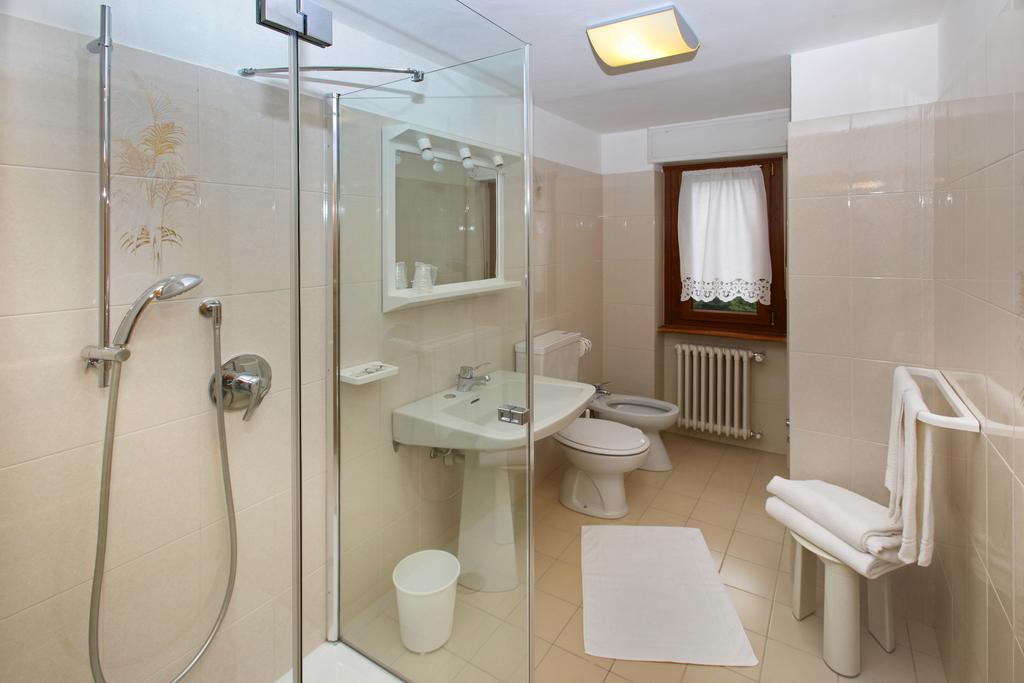 Hotel Biancaneve Oulx Pokój zdjęcie