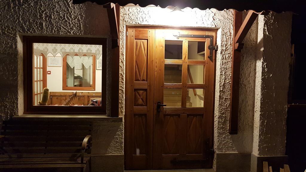 Hotel Biancaneve Oulx Zewnętrze zdjęcie